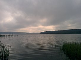 Аблокі над возерам