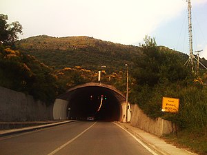 Južni ulaz u tunel Vrmac.