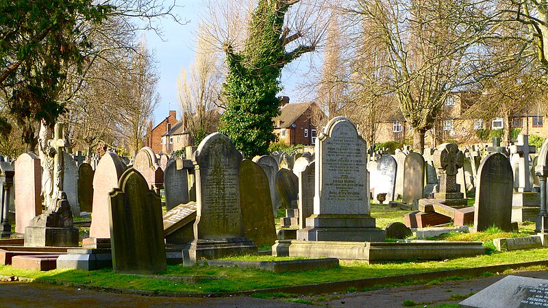 File:Wandsworth Cemetery.jpg