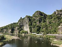 Yamakunigawa River and Mount Kyoshuho from Zenkaibashi Bridge 3.jpg
