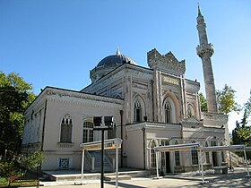 Yildiz Hamidiye Mosque, Istanbul 01.jpg