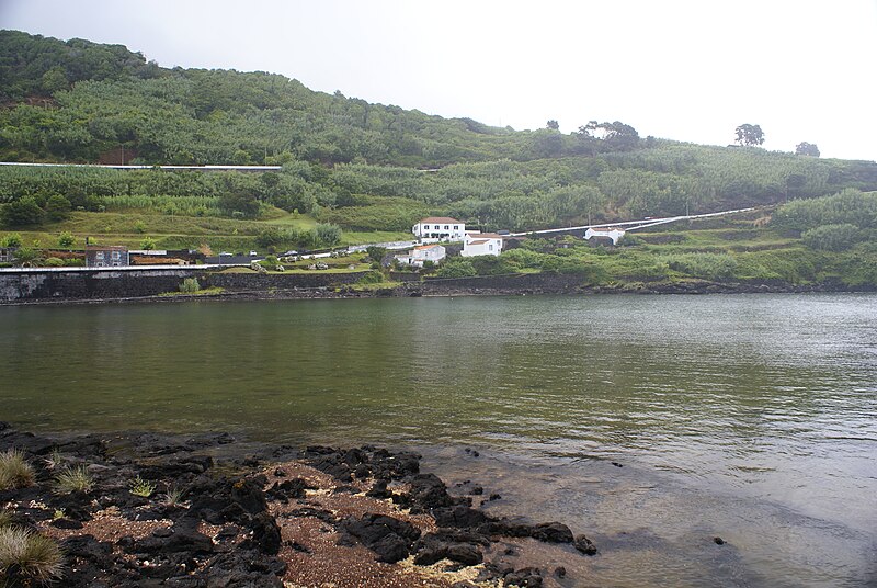 File:Zona de Protecção Especial para a Avifauna das Lajes do Pico, 2 Lajes do Pico, ilha do Pico, Açores, Portugal.JPG