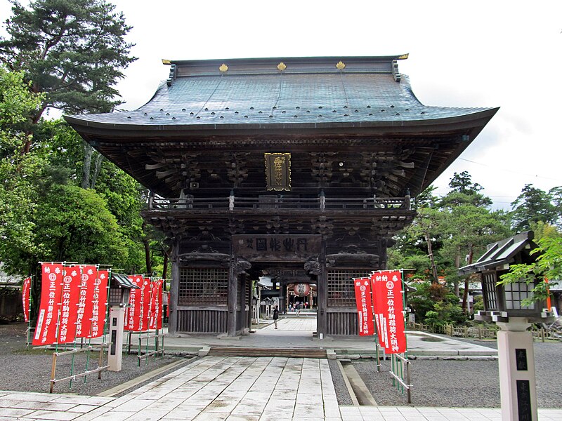 ファイル:Zuishinmon-gate of Takekoma-jinja shrine.JPG