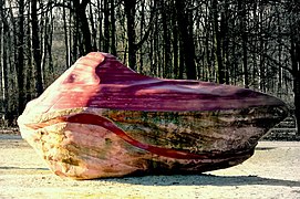 Global Stone in Tiergarten