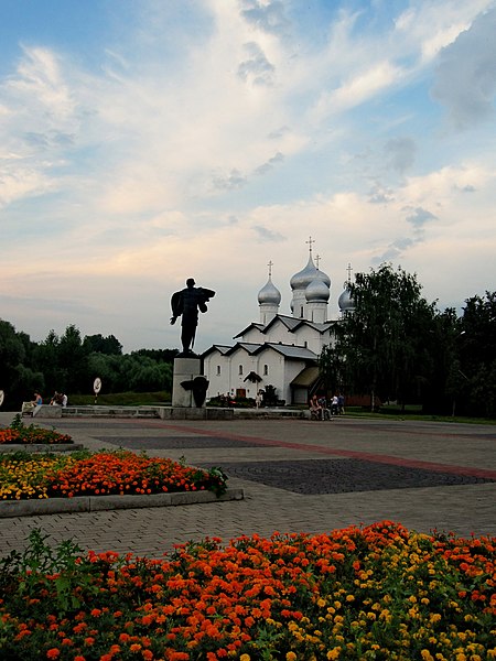 File:Церковь Бориса и Глеба в Плотниках, Великий Новгород.jpg