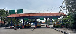 08 Tampak Belakang Shelter Angkutan Kota & MPU Terminal Purabaya (2).jpg