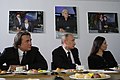 2011-02-03 Владимир Путин с коллективом Первого канала (4).jpeg