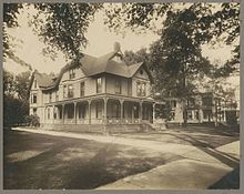 979 Madison Ave., now known as Moran Hall, was the first building acquired by the college. 979 Madison Ave.jpg