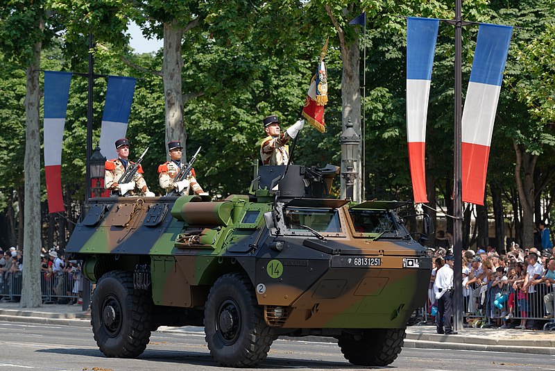 File:9th Light Armoured Marine Brigade Bastille Day 2013 Paris t114106.jpg