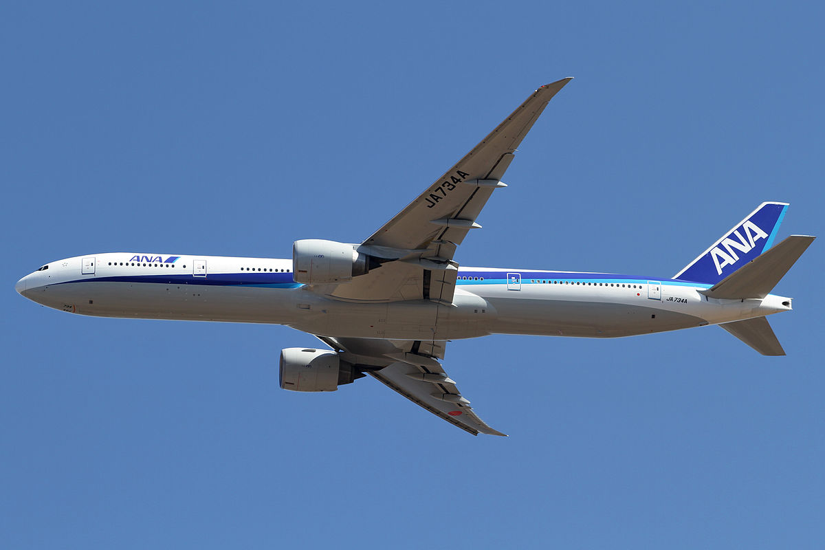 File:ANA B777-300ER(JA734A) (5446608178).jpg - Wikimedia 