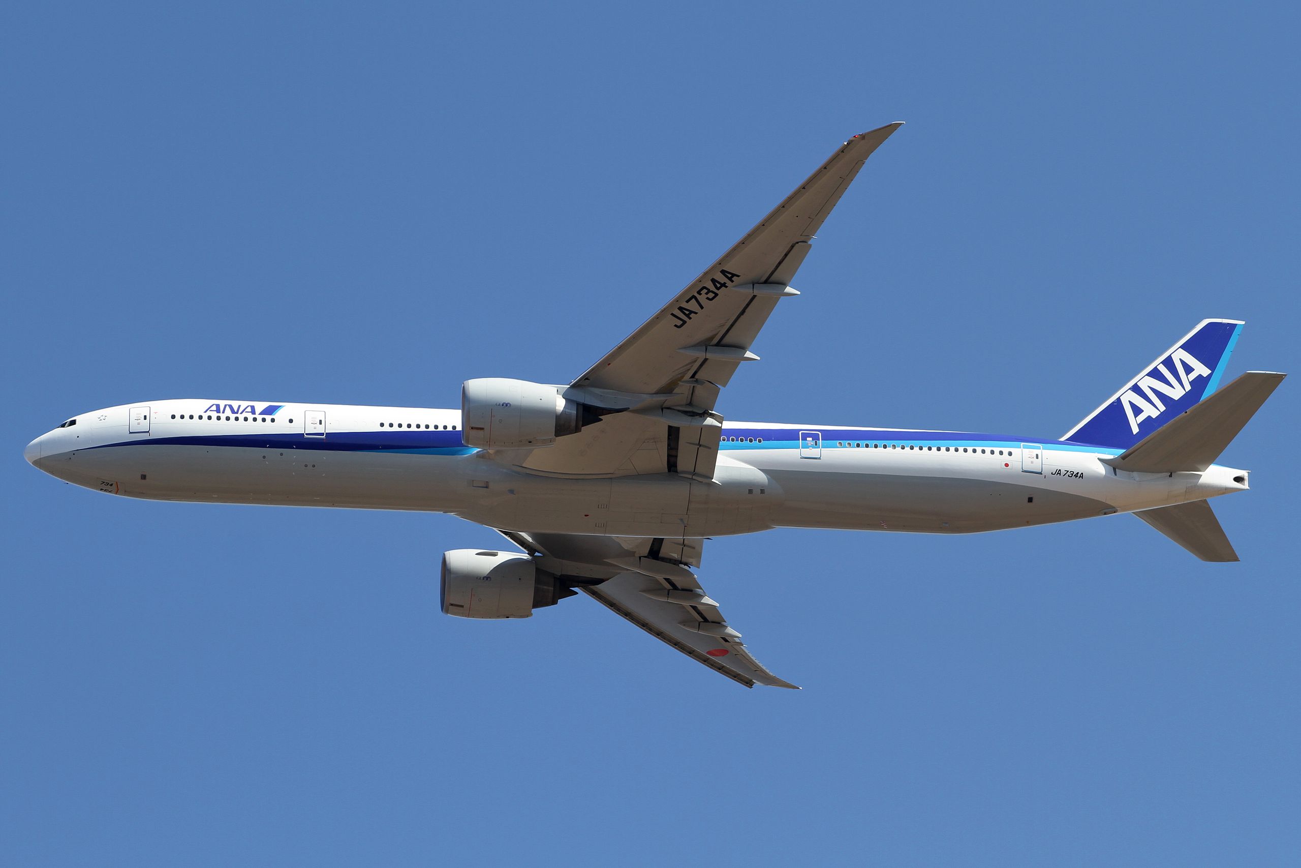 ファイル:ANA B777-300ER(JA734A) (5446608178).jpg - Wikipedia