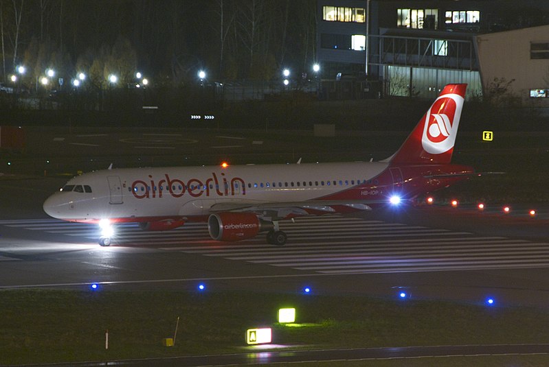 File:Air Berlin Airbus A320-214; HB-IOP@ZRH;19.11.2012 679ag (8202338859).jpg