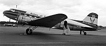 Самолёт Douglas DC-3 в аэропорту Аделаиды в начале 1960-х