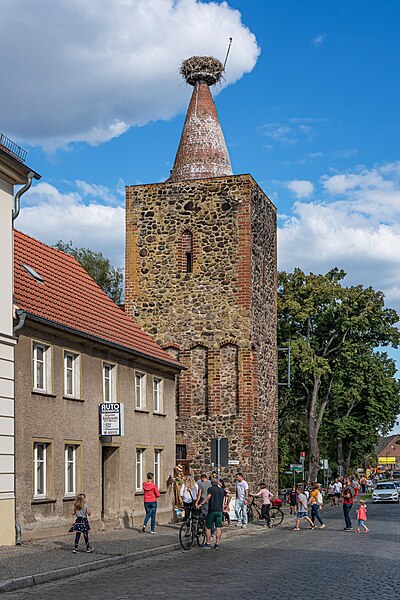 File:Altlandsberg asv2022-09 img12 Strausberger Torturm.jpg