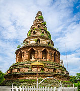 Ancient_stupa_in_Wat_Puag_Hong_,_Chiangmai_,Thailand.jpg