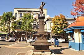 Ashland, Oregon - Carter Memorial Fountain 01.jpg