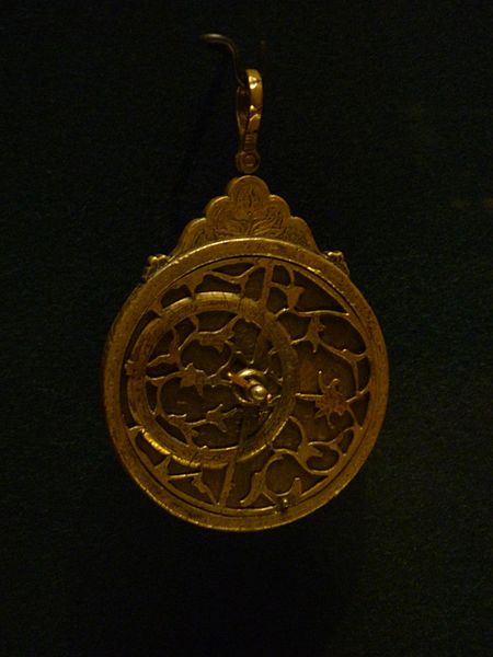 File:Astrolabe, astronomical-planispheric.jpg