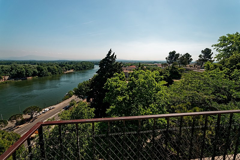 File:Avignon - Jardin des Doms (Rocher des Doms) - Belvédère Panoramique du Rhône - Panorama View over Rhône valley 02.jpg