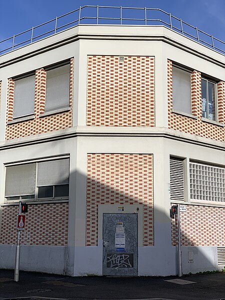 File:Bâtiment 38 Rue Molière - Ivry-sur-Seine (FR94) - 2021-01-30 - 2.jpg