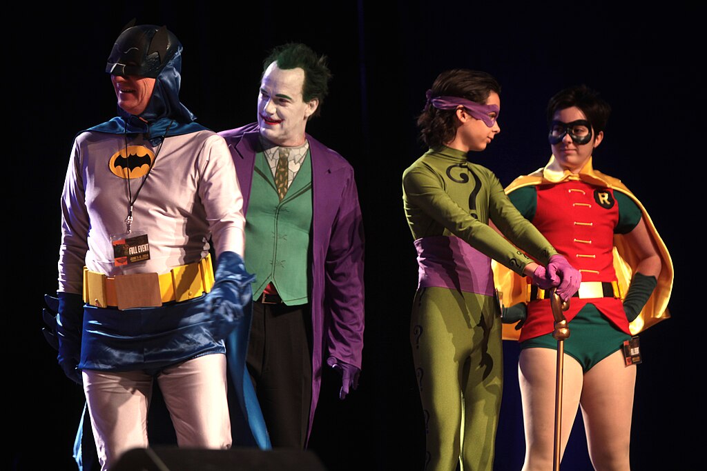 File:Batman, The Joker, The Riddler & Robin cosplayers (14373558755).jpg -  Wikimedia Commons