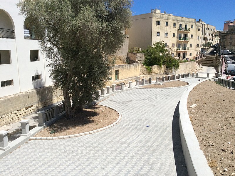 File:Birkirkara place.jpg