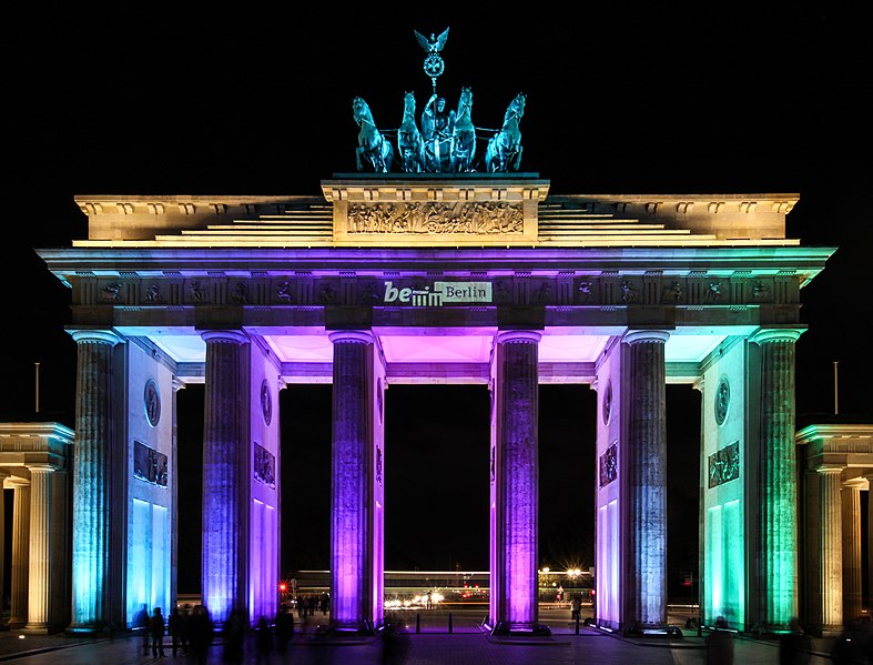 File:Brandenburger Tor beim Festival of Lights.jpg