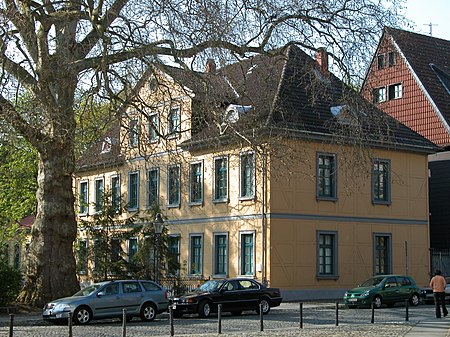 Braunschweig Garnison Schule von Suedosten (2009)