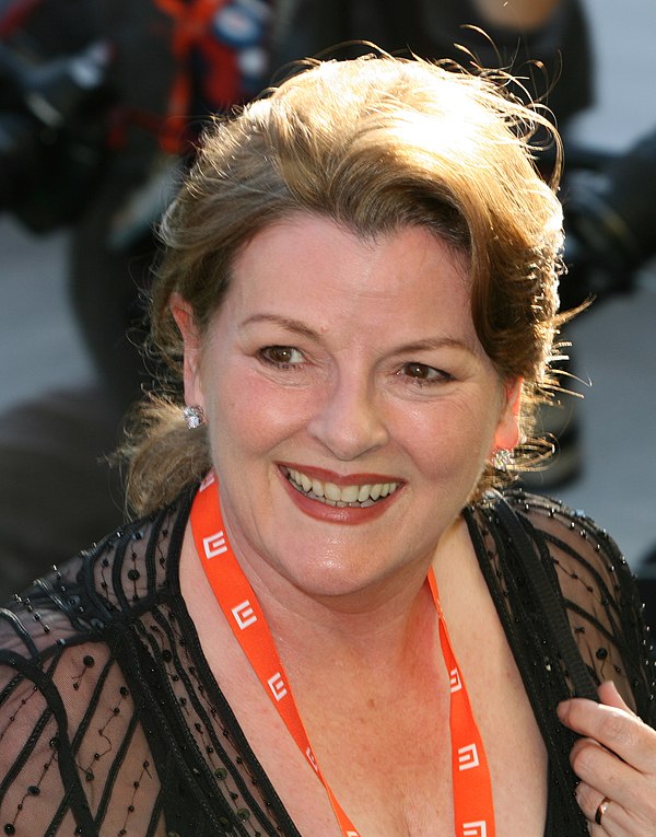 Brenda Blethyn's performance received critical acclaim, earning her the BAFTA Award for Best Actress in a Leading Role, in addition to a nomination fo