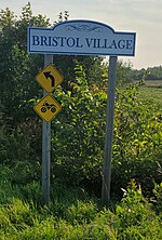 Thumbnail for File:Bristol (QC)-Panneau accueil de Bristol Village, sur le chemin de Bristol-2023-08-19.jpg