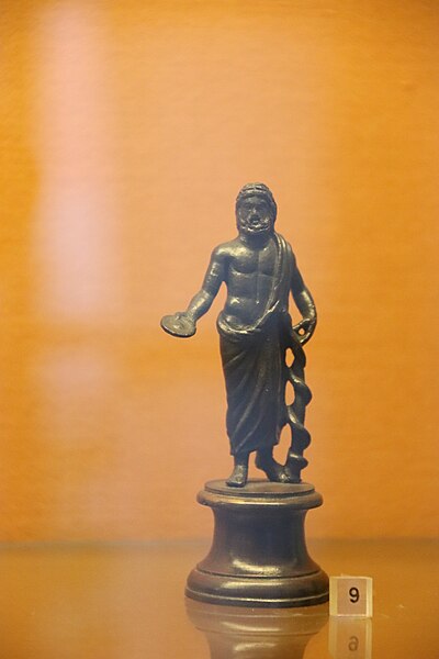 File:Bronze Statuette from Pompeii (48446118376).jpg