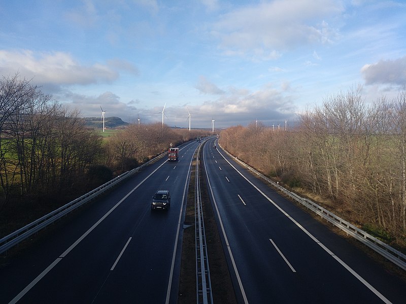 File:Bundesstraße 6 Harlingerode Westblick.jpg