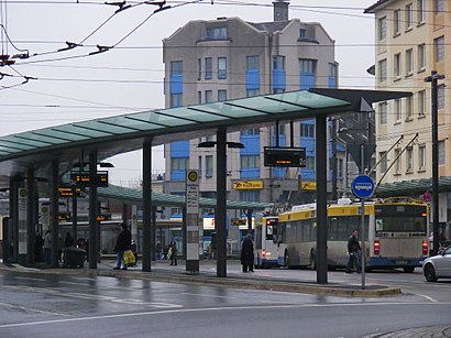 So kommt man zu dem Graf-Wilhelm-Platz mit den Öffentlichen - Mehr zum Ort Hier