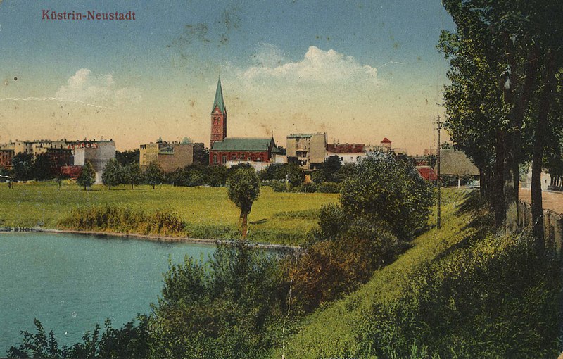 File:Cüstrin N. M., Ostbrandenburg - Stadtansicht (Zeno Ansichtskarten).jpg