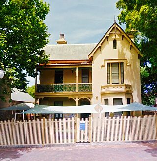 <span class="mw-page-title-main">Caretakers Cottage</span> Australian non-profit organisation