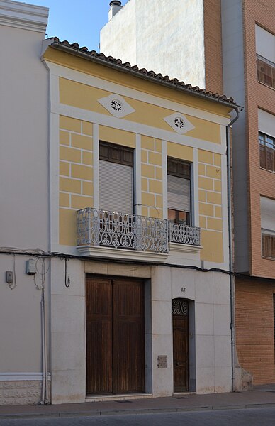 File:Casa a l'avinguda de les Corts Valencianes, Tavernes Blanques.jpg