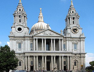 La cathédrale Saint-Paul de Londres, entrée principale.