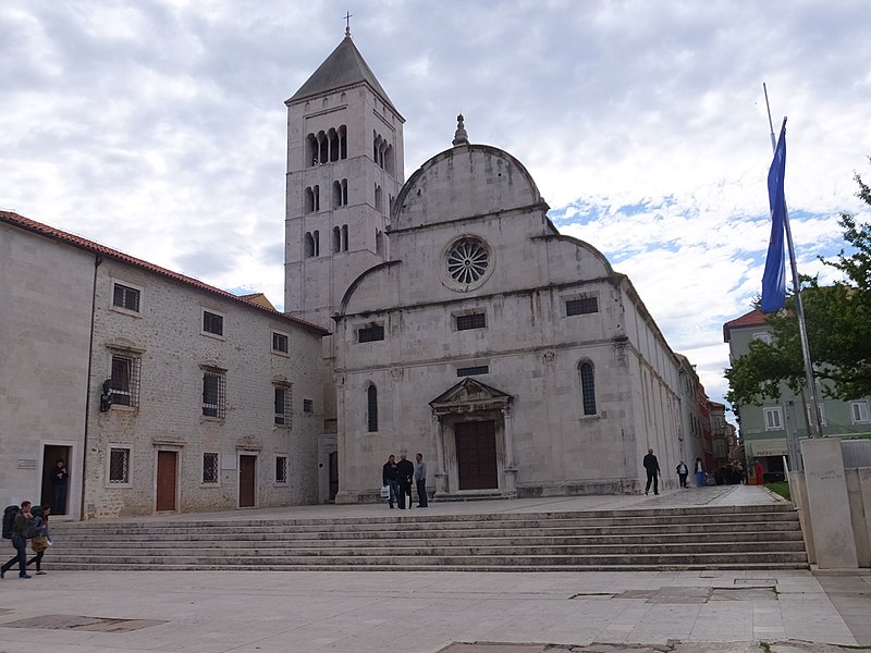 File:Cathedral of St. Anastasia 聖阿納斯塔西亞主教座堂 - panoramio.jpg