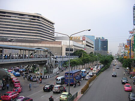 ไฟล์:CentralPlaza_Ladprao_20090814.jpg