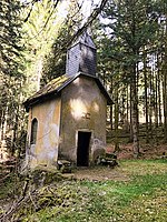 Chapelle au milieu des bois à proximité du col de Mon Repos.