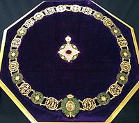 Collar of the Supreme Order of the Chrysanthemum 004.jpg