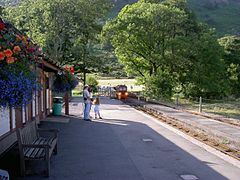 Train arriving in the platform, July 2006