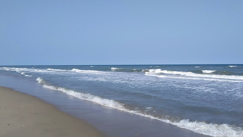 File:ECR beach.jpg