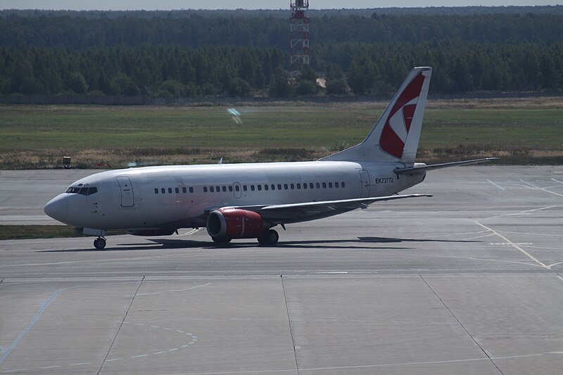 File:EK73772 Boeing 737 in basic CSA Czech Airlines C-s (7955165544).jpg