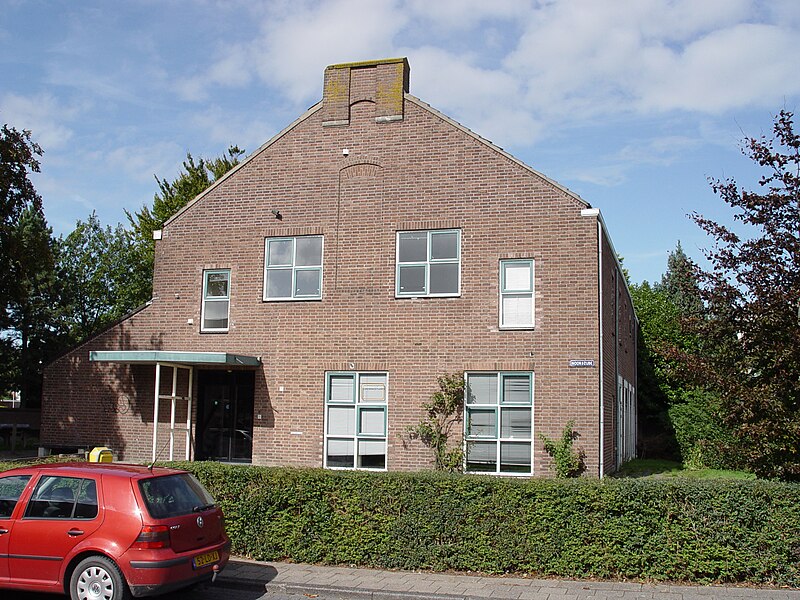 File:Emmeloord Paspartoe.JPG