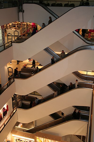 File:Escalators-Magasin-Copenhague-1.jpg