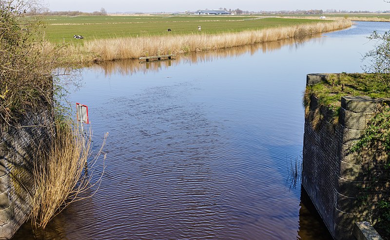 File:Fammensrakken vanaf de Aldewei Boornzwaag. 06-04-2020. (actm.) 06.jpg