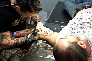 <span class="mw-page-title-main">Tattoo artist</span> Individual who applies permanent decorative tattoos