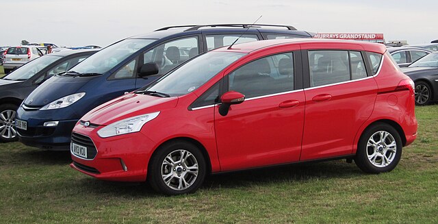 File:Ford B-Max Titanium – Heckansicht, 22. Februar 2014, Ratingen.jpg -  Wikipedia