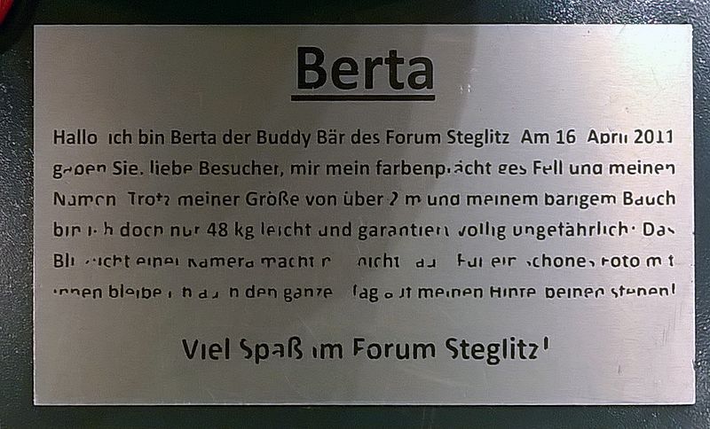 File:Gedenktafel Schloßstr 1 (Stegl) Berta Bär.jpg