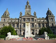 Glasgow City Chambers and War Memorial.JPG